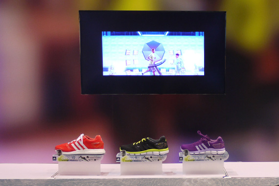 Smart Pick: Collecting big data while customers picking up products