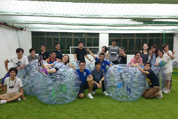 Bubble soccer: A bubble game!