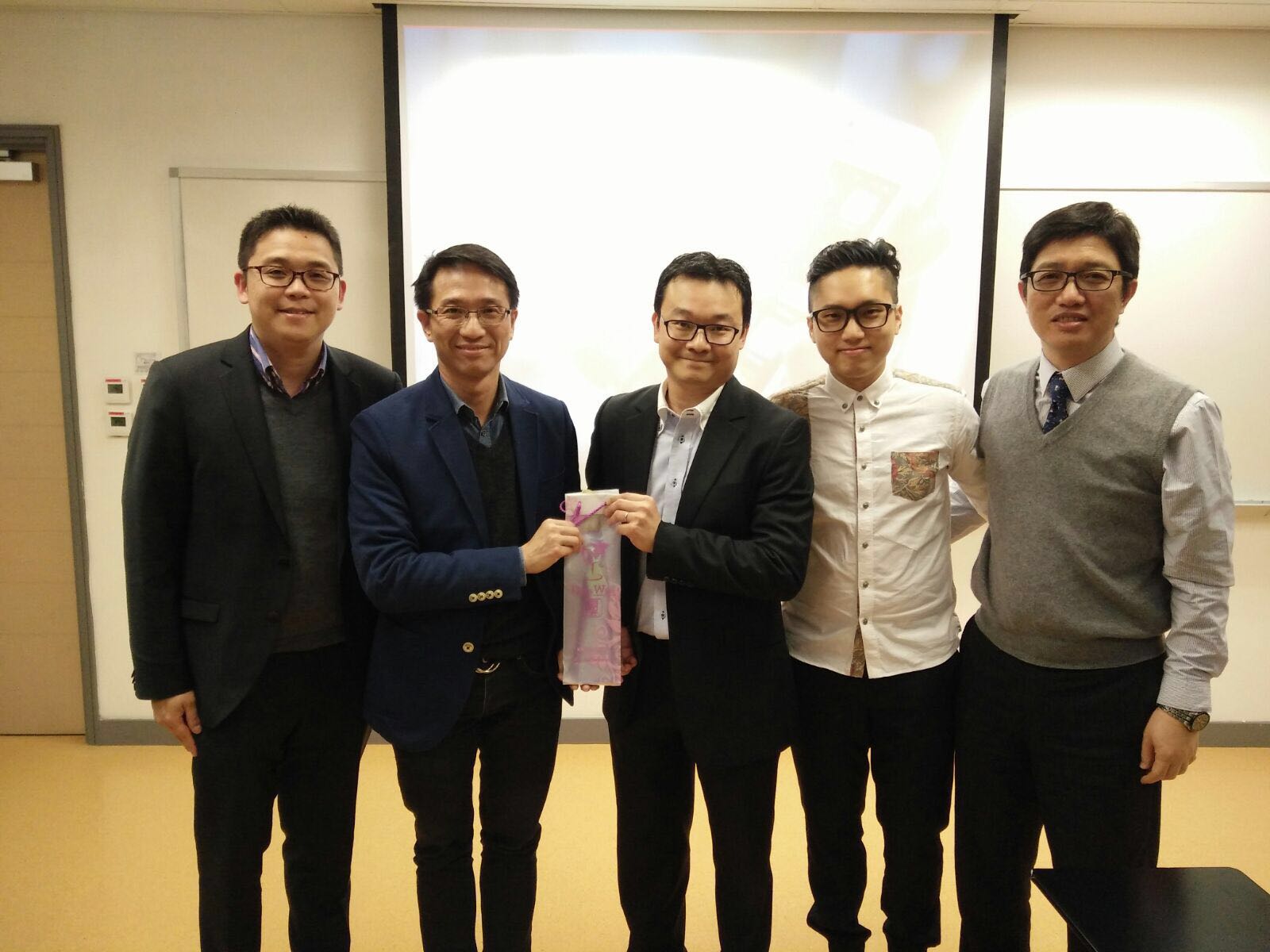 ICSM: Raymond Leung highlights the digital trend of m-commerce at the ICSM seminar
