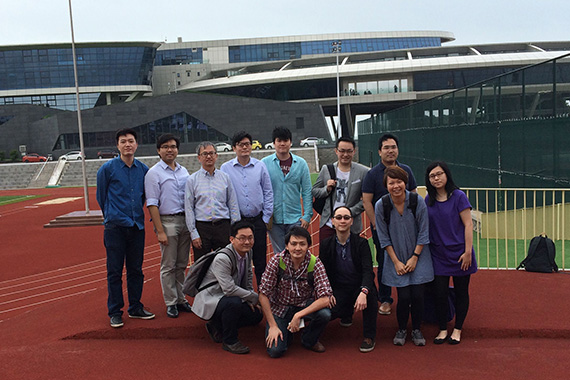 Tim Chan leads 5 local start-ups to visit NetDragon’s headquarter