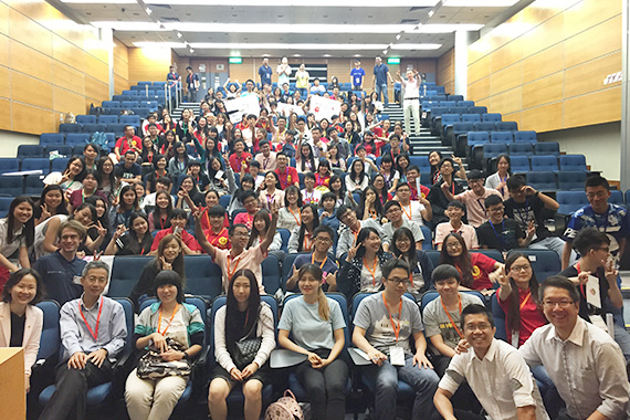 PolyU: Donald Chan holds a workshop at PolyYES to inspire students to start their mobile apps business